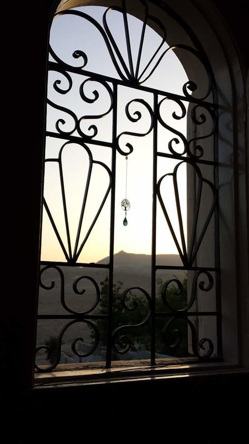 ホテルLuxor Light Retreat エクステリア 写真
