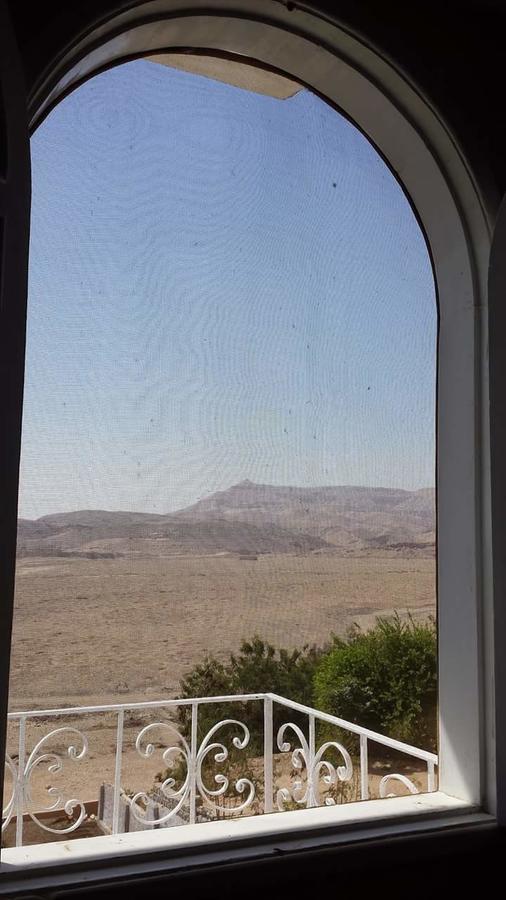 ホテルLuxor Light Retreat エクステリア 写真